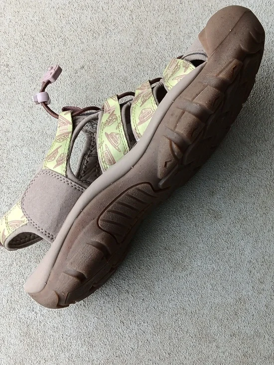 Keens Outdoor Sandal - Smokey The Bear Special Edition - Picture 11 of 14